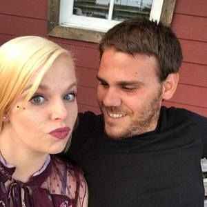 Meet your Posher, Mandi